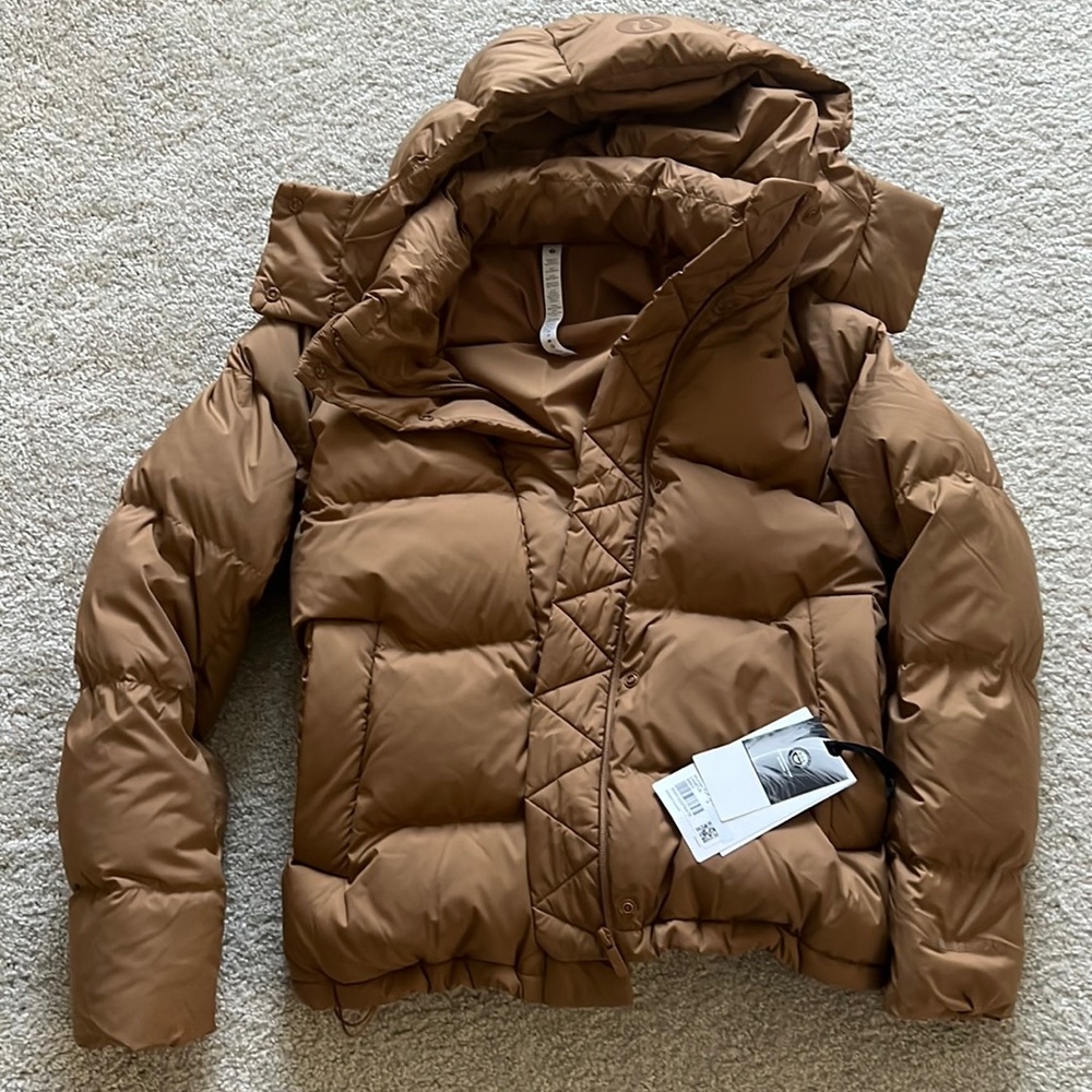 Lululemon wunder puff jacket size 8 brand new